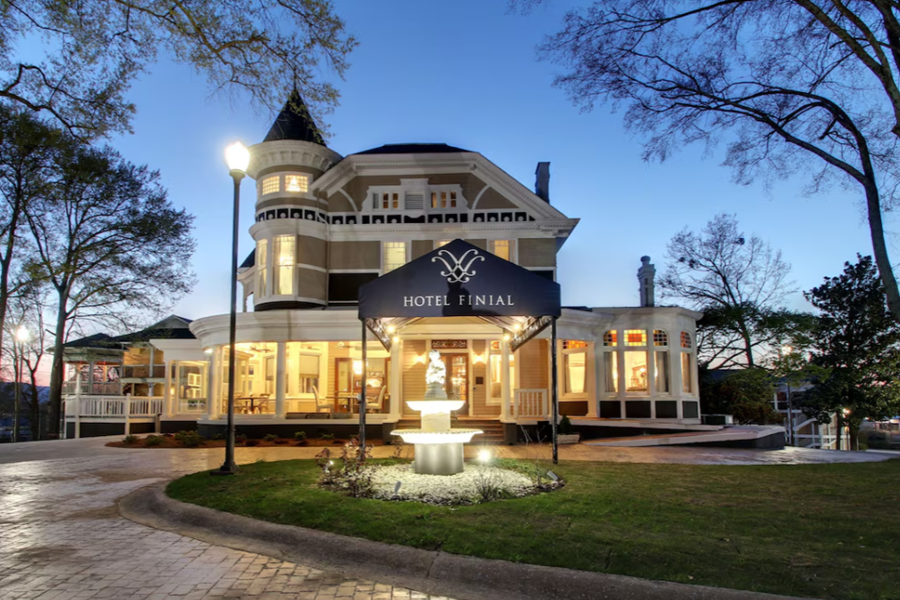 Anniston - Hotel Finial, BW Premier Collection