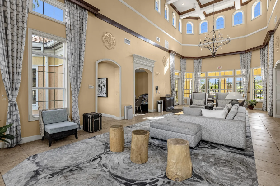 WorldQuest Villas - Image 4