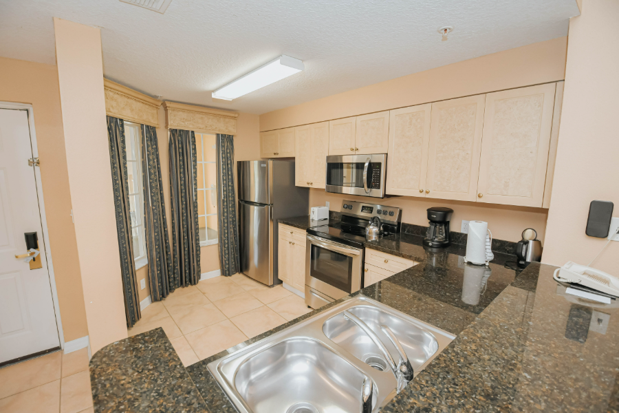 WorldQuest Villas - Image 3