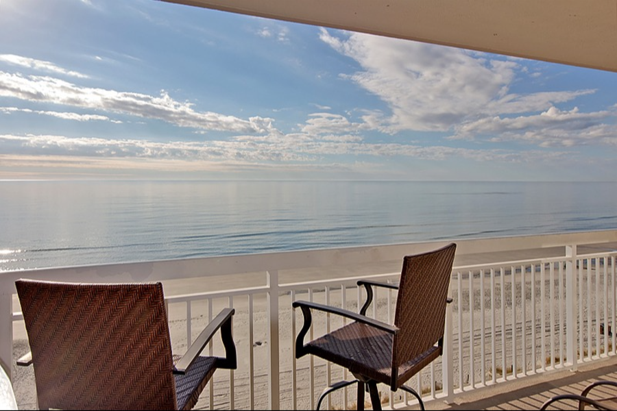 Crescent Shores N - 703