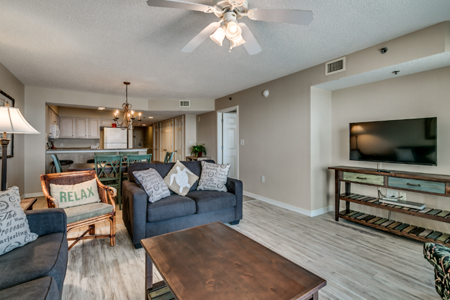 Crescent Shores N - 702