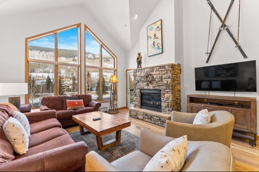 Rocky Mountains - Private Vacation Condo - 4 Bedrooms / 4 Bath - Gateway - 8 Beds + Sofa Sleeper