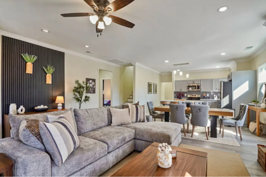 Birmingham - Private Vacation Home - 4 Bedroom / 4 Bath - Historic - 6 Beds