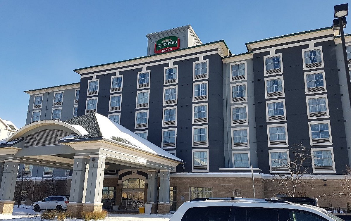 Courtyard by Marriott London