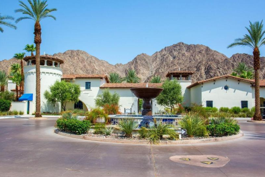 Setting the Standard | Luxury Villa