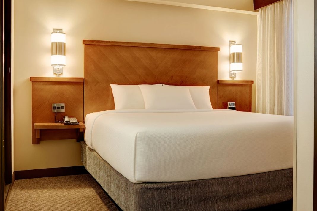 Hyatt Place Denver South Park Meadows - Image 2