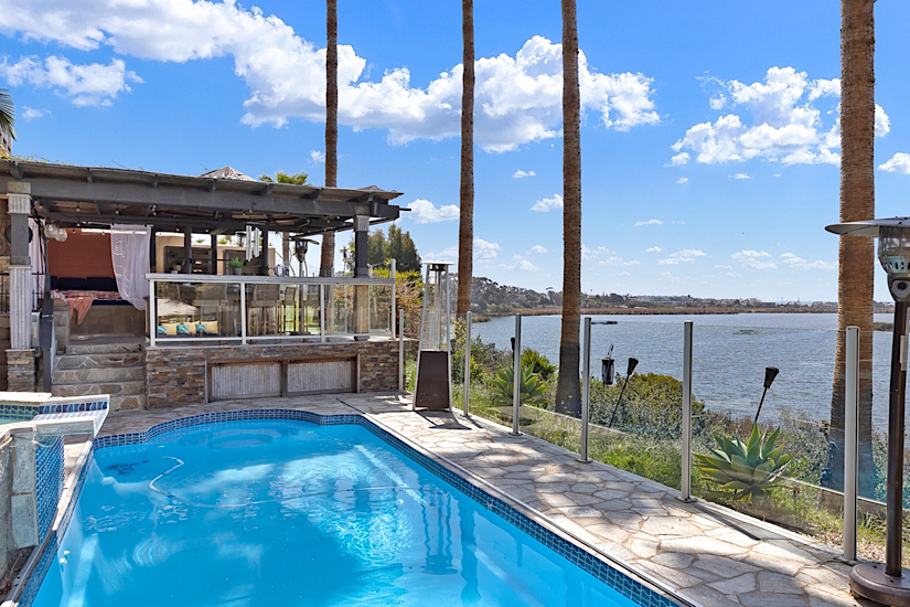 C2375-0 9 Bedroom Waterfront Views of The Ocean - Image 3